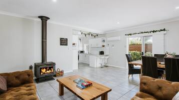 Smart TV, fireplace, Netflix, DVD player