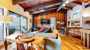 Smart TV, fireplace, DVD player