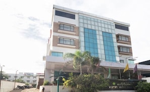 Mặt tiền nơi lưu trú