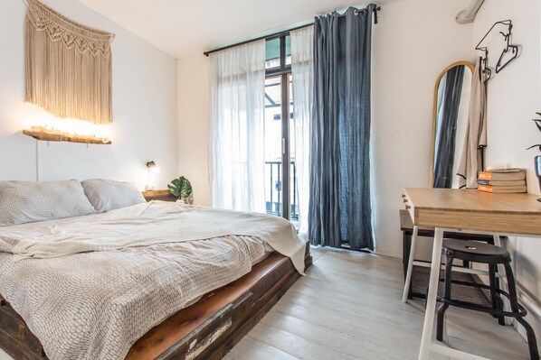 Accès au Wi-Fi (inclus), literie fournie