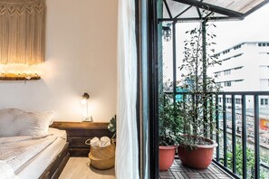 Free WiFi, bed sheets - Klong House Hostel (Bangkok)