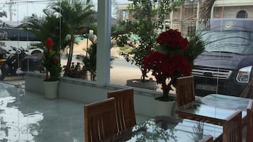 Food court