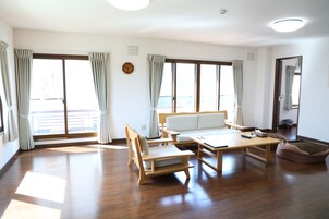 Televisión de pantalla plana, chimenea