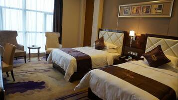 Desk, blackout drapes, free WiFi