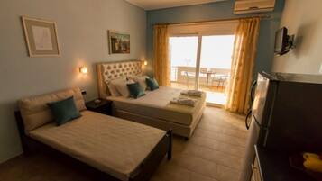 Appartement Confort, 1 chambre, vue plage, en front de plage | Surmatelas, décoration personnalisée, ameublement personnalisé, bureau