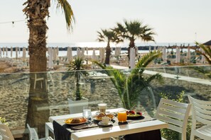 Tägliches inbegriffenes Frühstücksbuffet