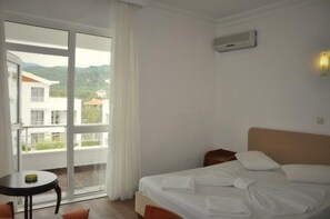 Habitación estándar, no fumadores | Escritorio y wifi gratis