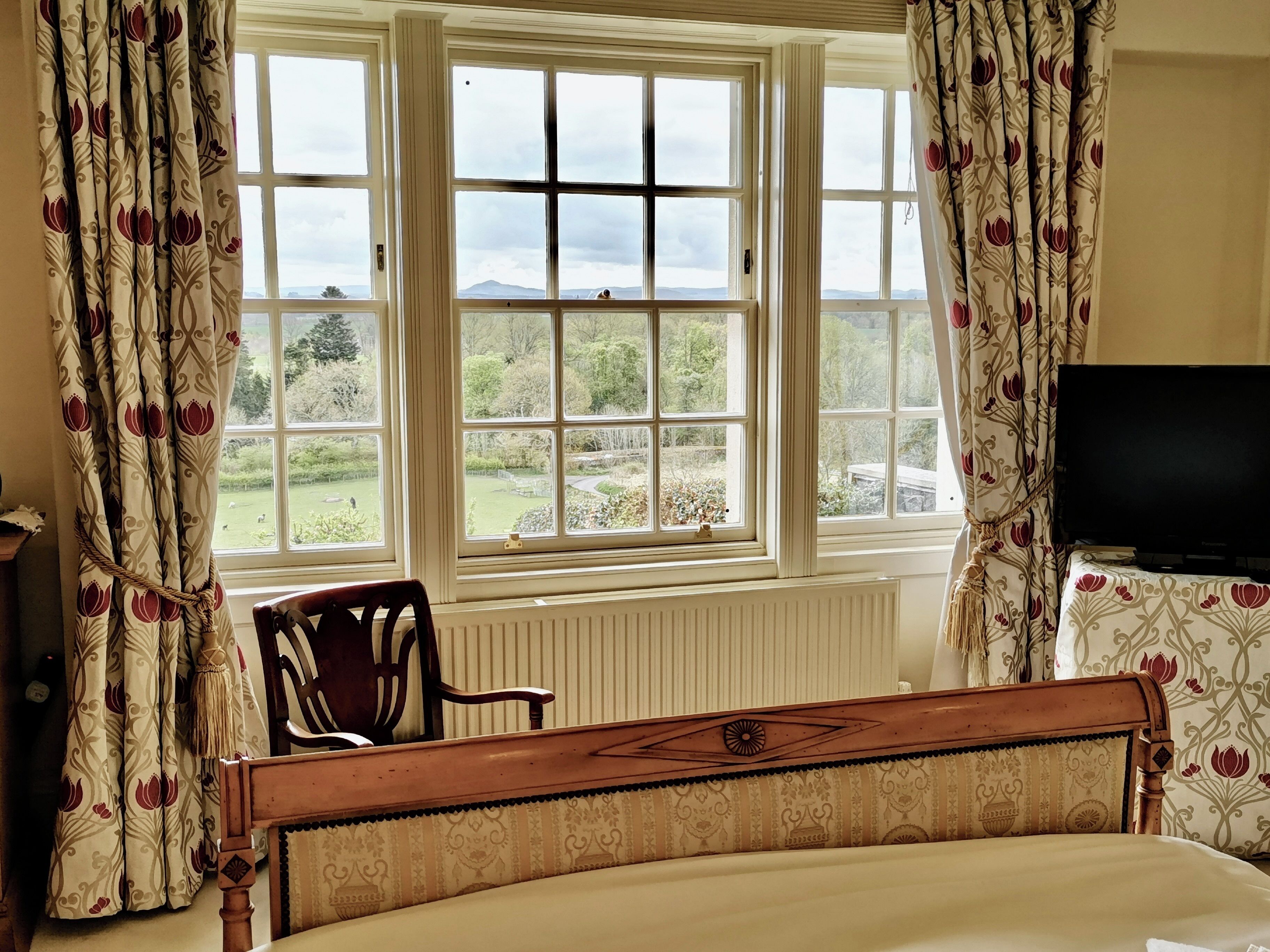 3 多间卧室、埃及棉床单、高档床上用品、记忆海绵床垫