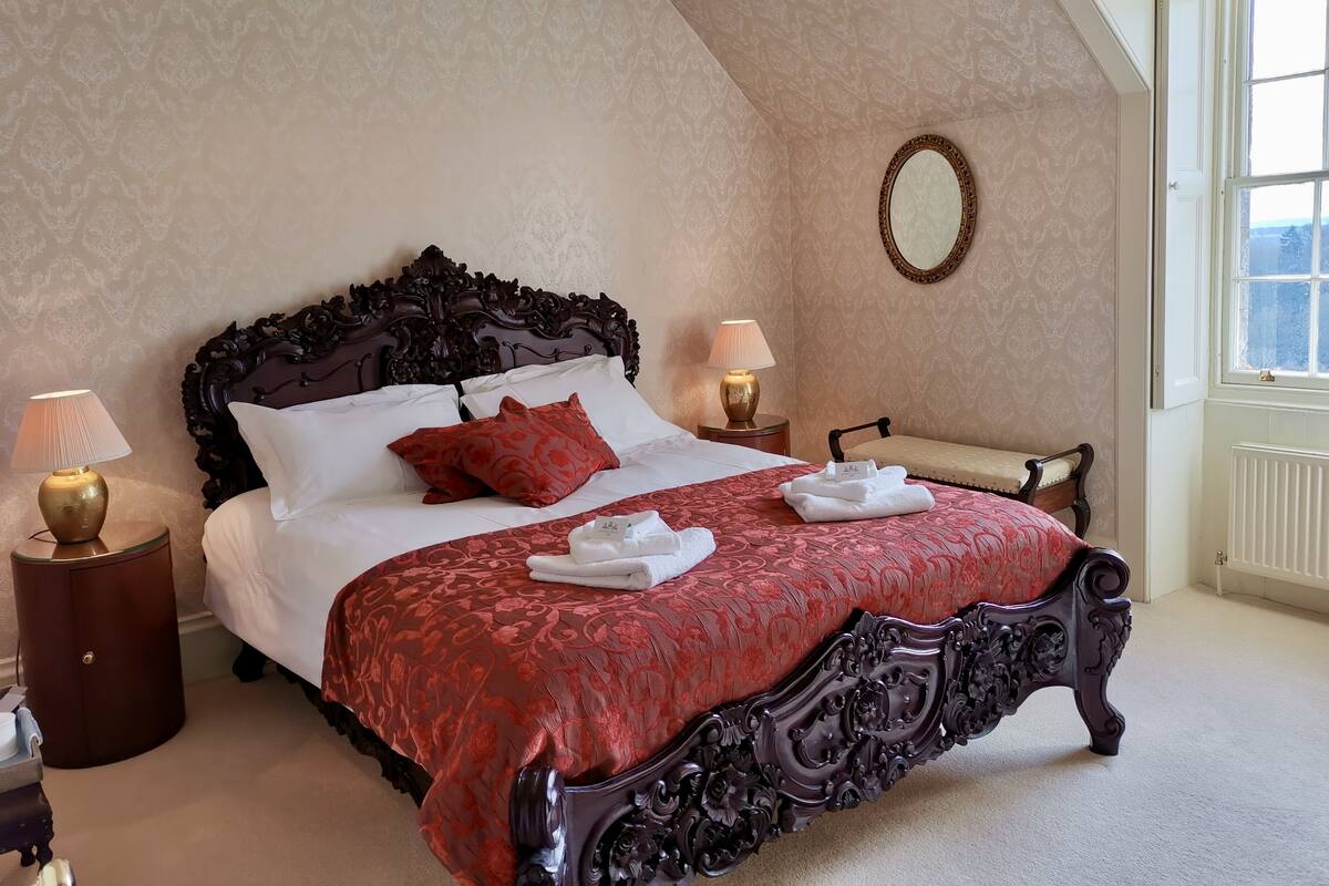 高级双人房, 花园景观 (Rococo Room) | 3 多间卧室、埃及棉床单、高档床上用品、记忆海绵床垫