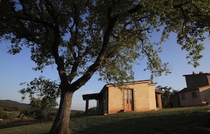 1 habitación, escritorio, cunas gratuitas y camas plegables/adicionales 