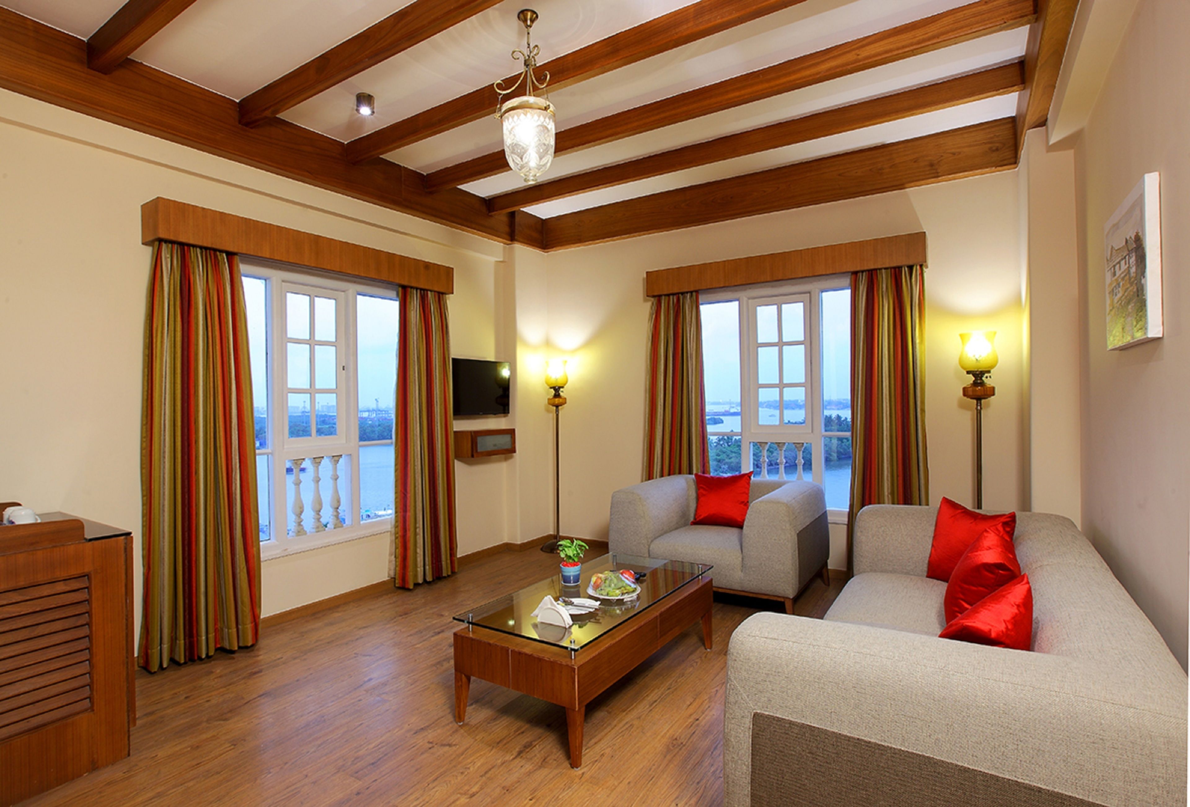 32-inch flat-screen TV with cable channels, TV