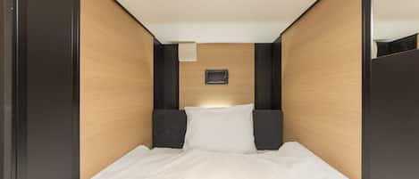 In-room safe, free WiFi