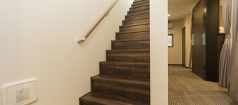 Ryoma Nishiooi I - Hostel