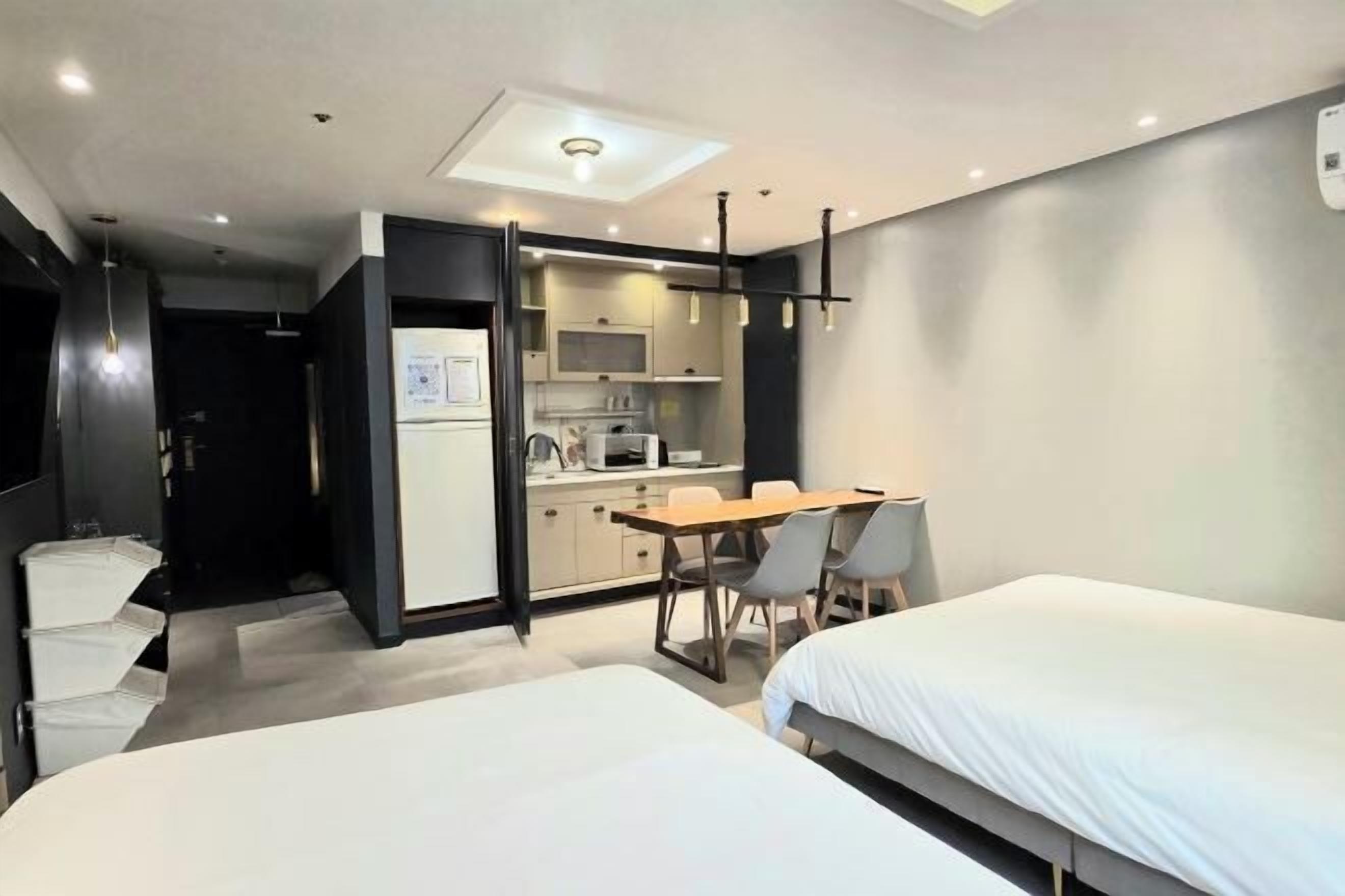 1 bedroom, desk, iron/ironing board, free WiFi