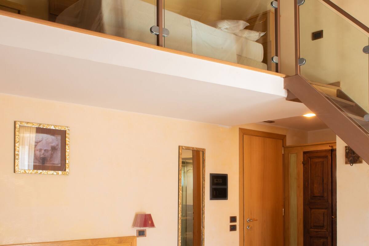 superior triple room | minibar, desk, free cots/infant beds, free wifi