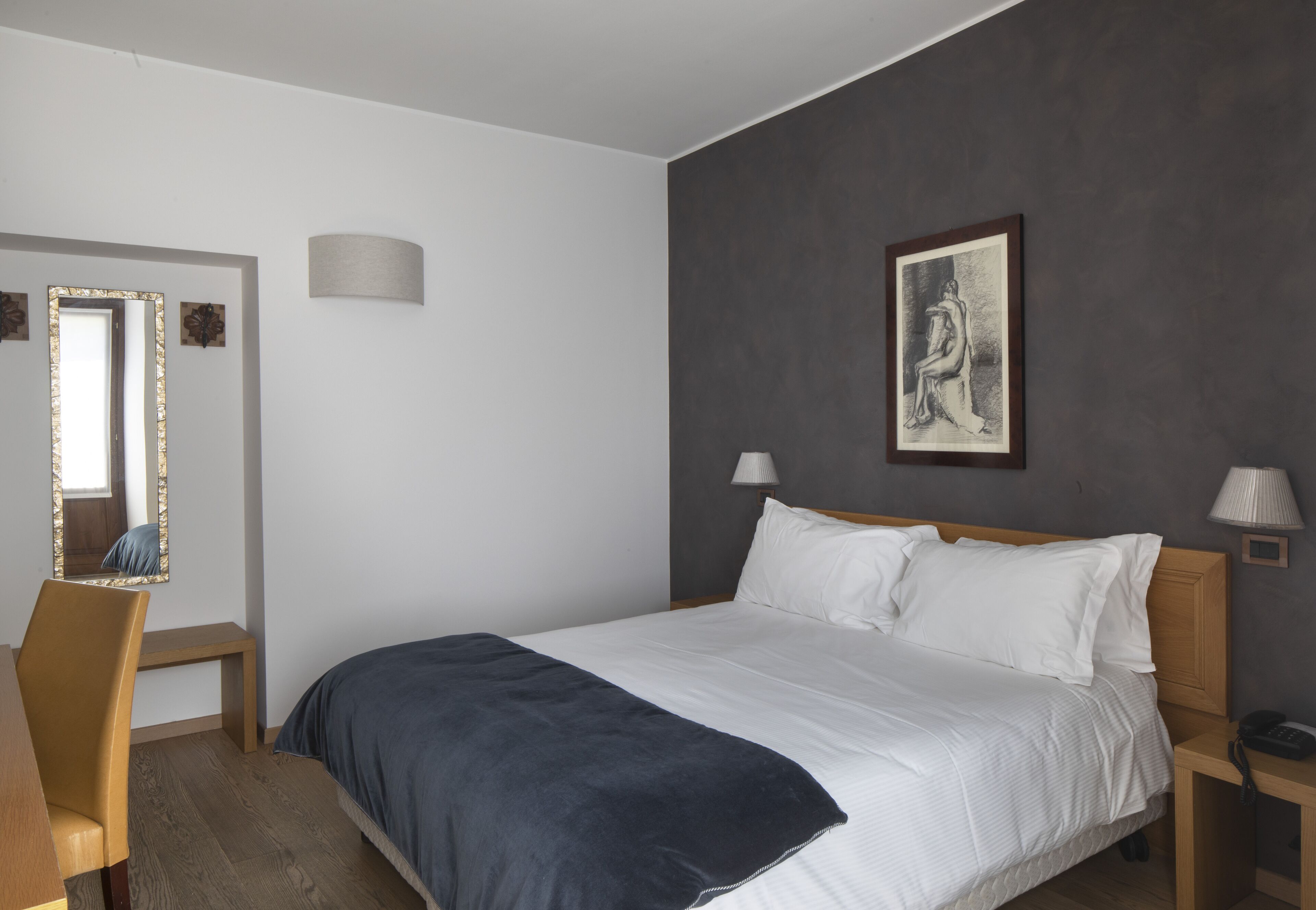 classic double or twin room | minibar, desk, free cots/infant beds, free wifi