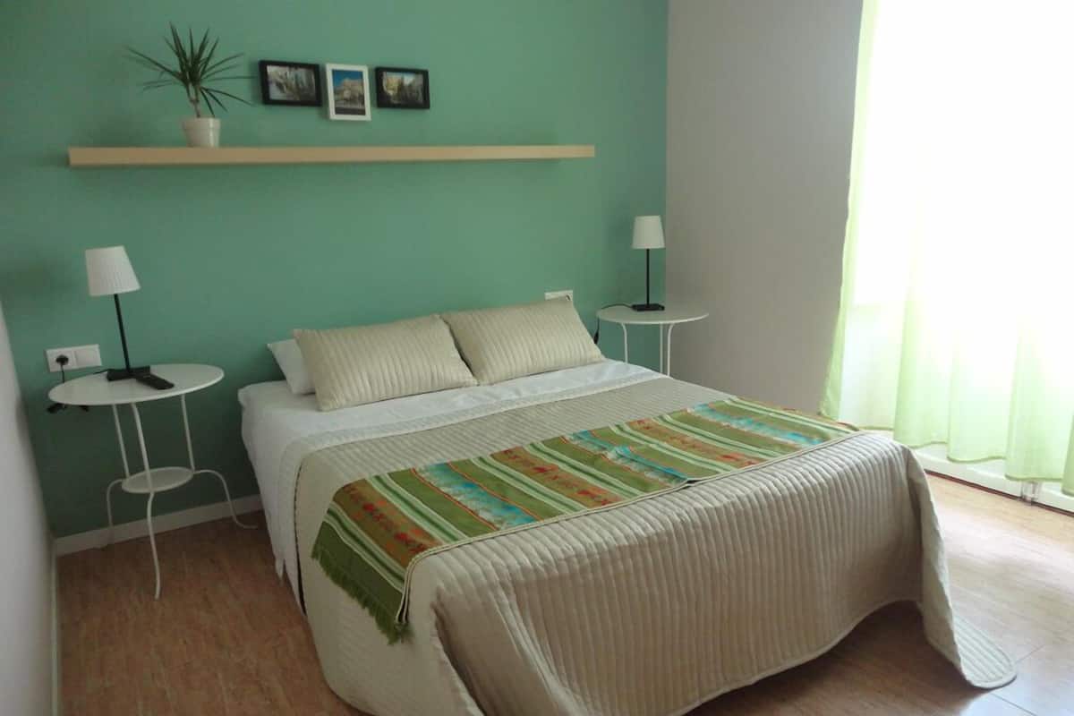 Double Room (Exterior) | 4 bedrooms, blackout curtains, free WiFi, bed sheets