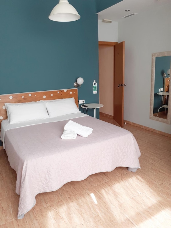 4 bedrooms, blackout curtains, free WiFi, bed sheets