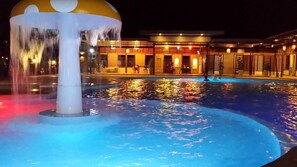 Udendørs pool