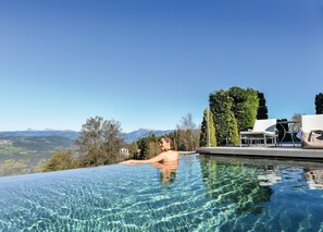 Seasonal outdoor pool - Gasthof Kohlern (Bolzano)