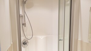 Apartment, 2 Bedrooms | Bathroom shower - High View (Colchester)
