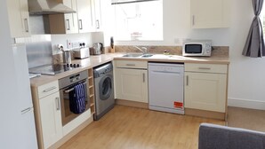 Apartment, 2 Bedrooms | Private kitchen - High View (Colchester)
