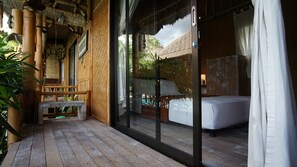 华丽平房, 1 张双人床 | 高档床上用品、办公桌、免费 WiFi、床单