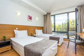 Schreibtisch, kostenloses WLAN, Bettwäsche