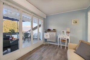 Apartment, 1 Bedroom | Living area - Impero House Rent - Dolce Casa (Stresa)