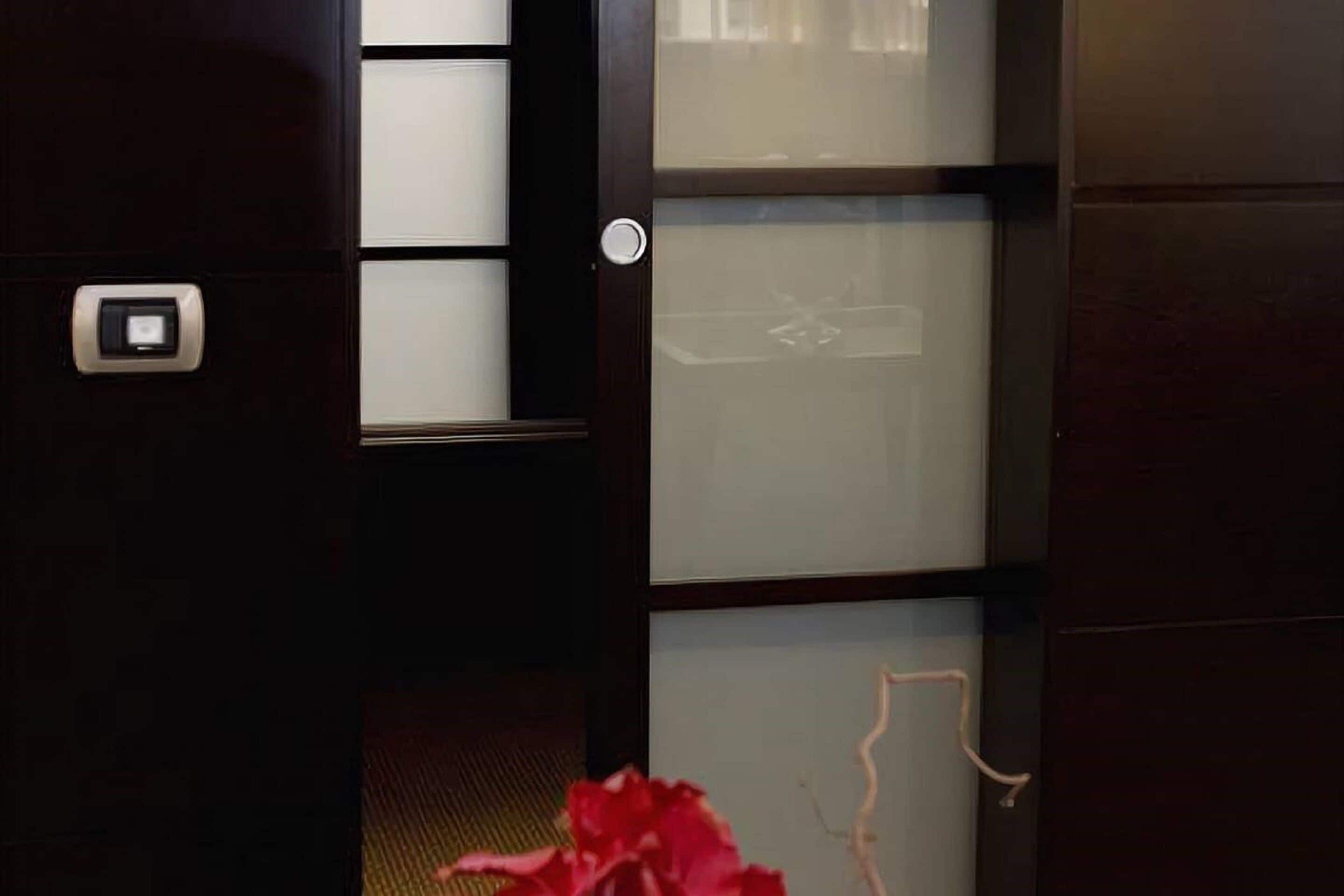 suite | room amenity