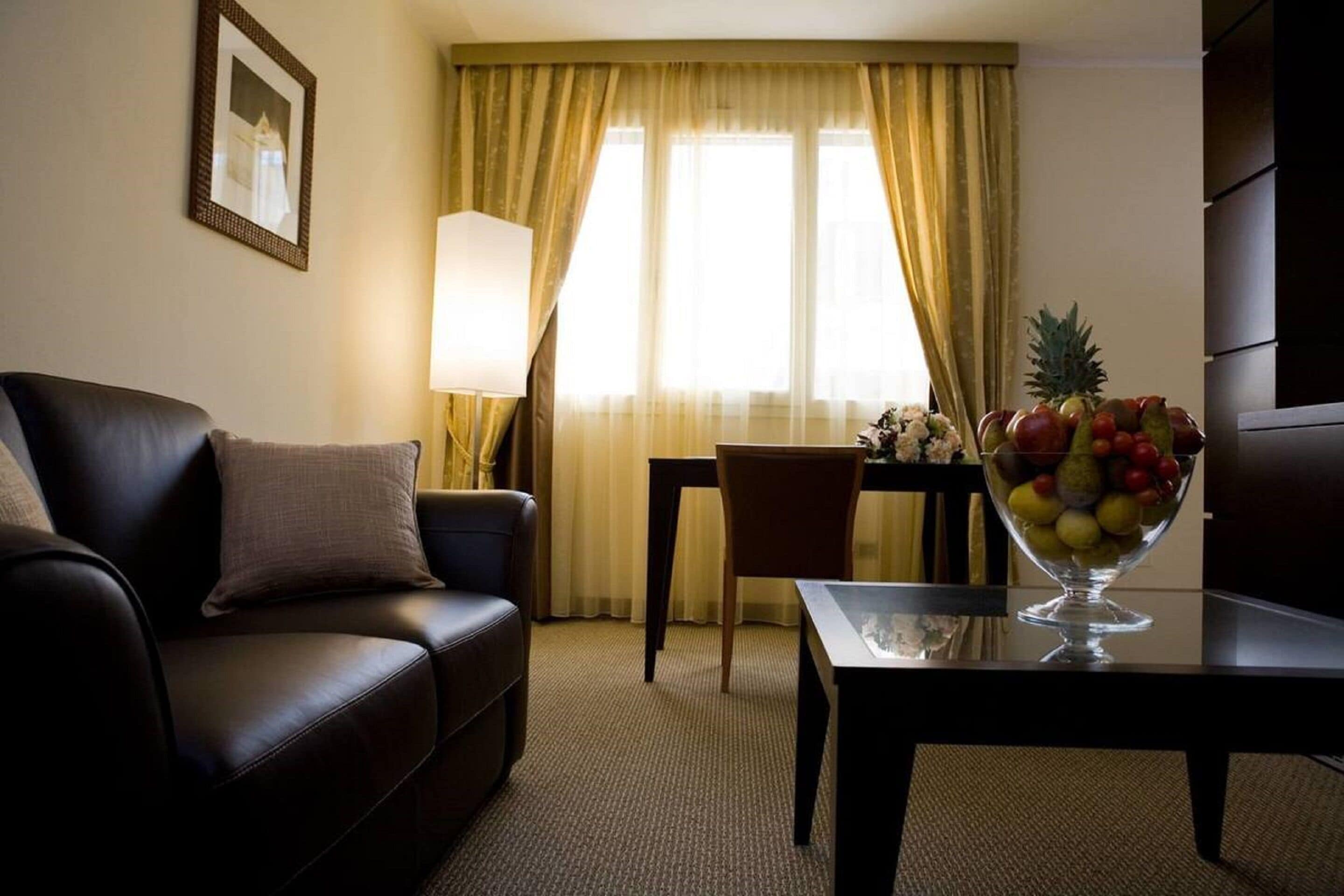 Suite | Wohnbereich | Flachbildfernseher