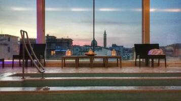 Sauna, poreallas, höyrysauna, turkkilainen sauna, vartalohoitoja