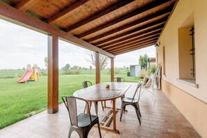 Utendørs lekeområde for barn