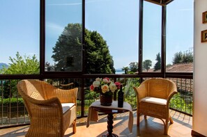 Apartment, 2 Bedrooms | Balcony - Impero House Rent - La Rampolina (Stresa)