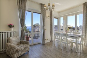 In-room dining - Impero House Rent - Camelia (Stresa)