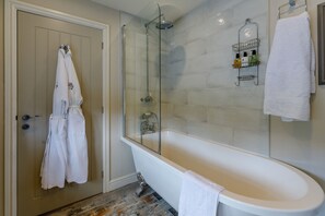 Superior House, Accessible, Ensuite | Bathroom - The Grousemoor Country House (Wrexham)