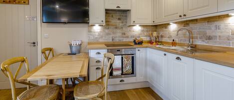 高级独立别墅, 无障碍, 独立浴室 | 共用厨房 | 高脚椅