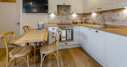 The Grousemoor Country House