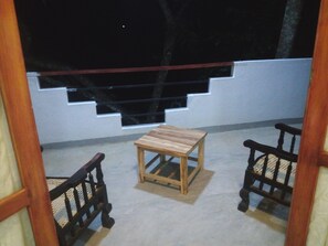 Terrace/patio - Lagoon Beach Resort (Talalla)