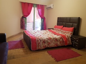 3 habitaciones, escritorio, cortinas blackout y wifi gratis