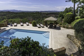 Seasonal outdoor pool, open 8:00 AM to 8:00 PM, sun loungers - Argiano Dimore (Montalcino)