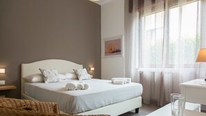 Romantic Double Room, Patio, Ground Floor
