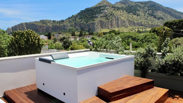 Deluxe Double Room (Adults Only)