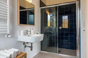 Deluxe Double Room (Adults Only) | Bathroom | Shower, free toiletries, hair dryer, bathrobes