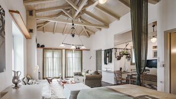 Room service – dining