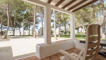 Firemannsrom | Individuelt innredet, blendingsgardiner og strykejern/-brett