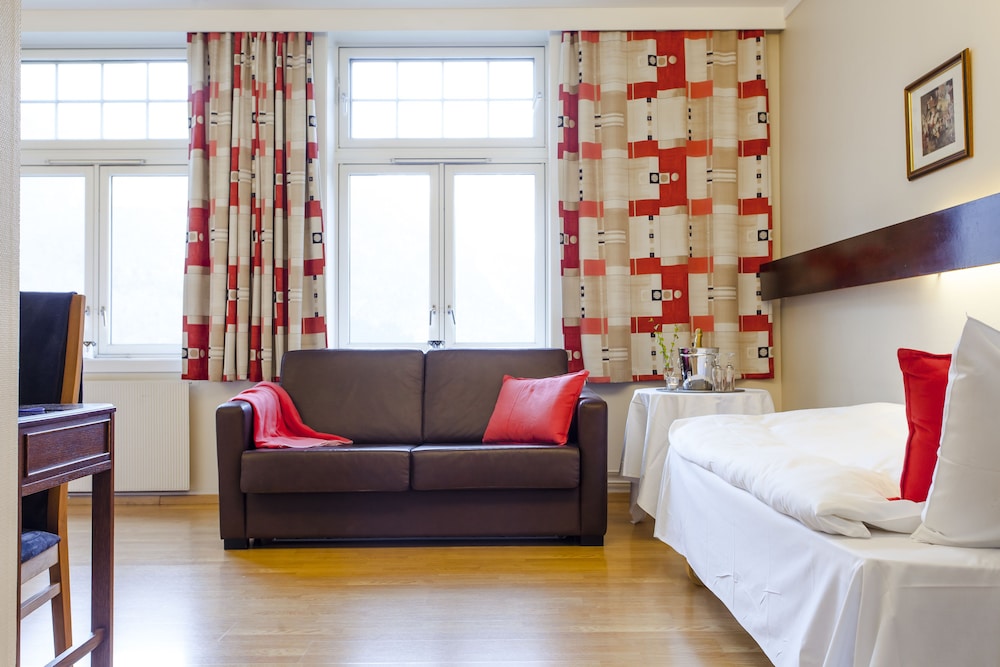 Tyssedal Hotel by null