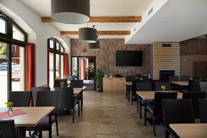 Restaurant - JBX Resort Hotel Albatros (Prední Výton)