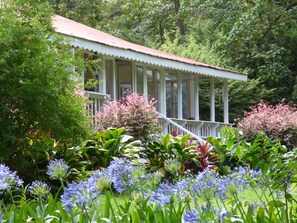 Garden view - Rondo Retreat Centre (Kakamega)