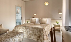 Double Room | Premium bedding, in-room safe, desk, soundproofing - Hotel Lina (Misano Adriatico)